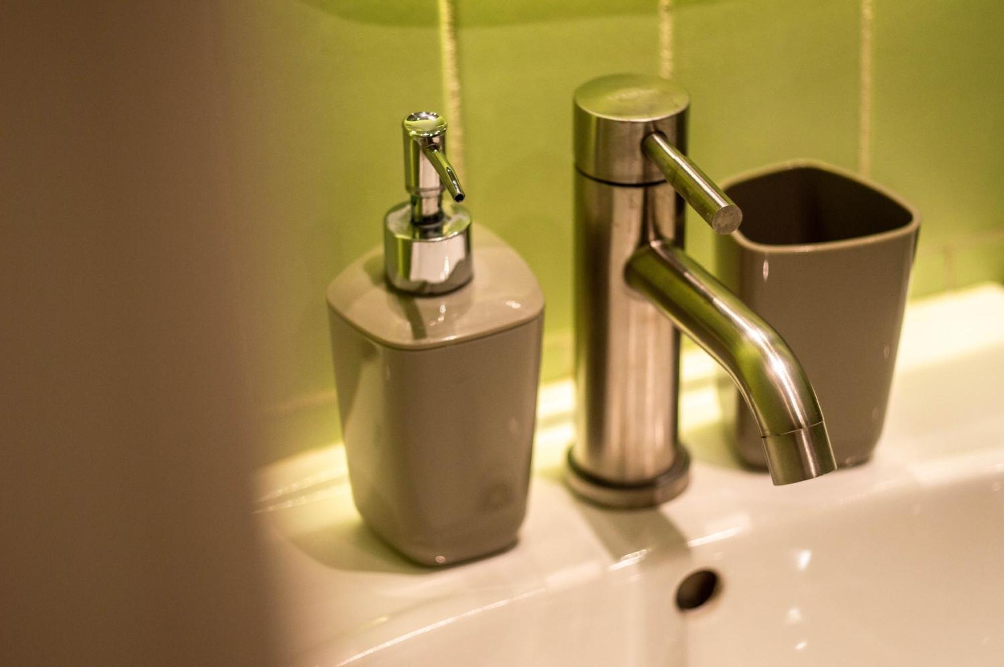 Kyiv Mars Apartments Екстериор снимка